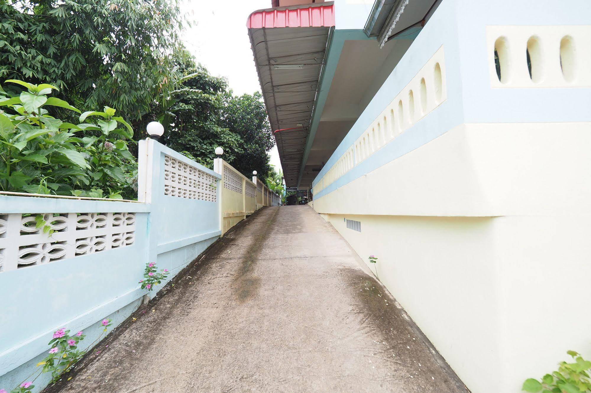 Sangaroon Hotel Pua Luaran gambar